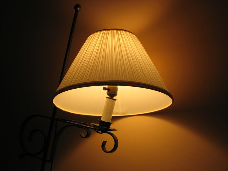 File:Lamp2.jpg