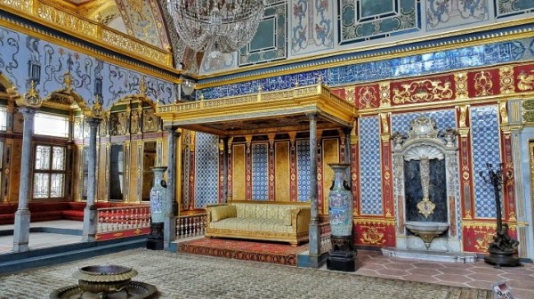 File:Topkapi-Harem.jpg