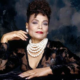 Eartha Kitt-Pearls.jpg