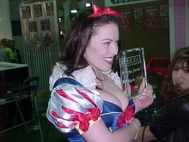 Alisha Klass.jpg
