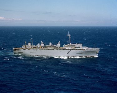 USS Shenandoah (AD-44) underway 1984-0315(6391384).jpg