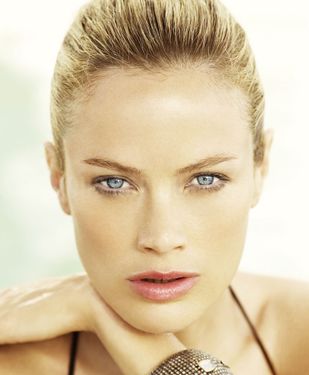 Carolyn Murphy @WP  @IMDB