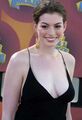 Anne Hathaway-04.jpg