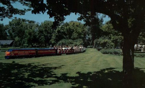 Riverview Park Miniature train.jpg
