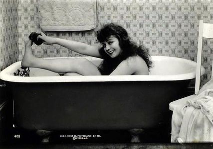 Claire Anderson in tub.jpg