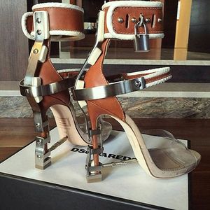 Shoes from dSquared.com