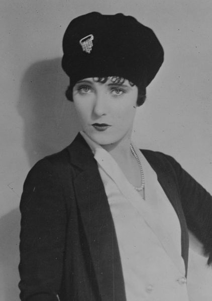 File:PaulineStarke.jpg
