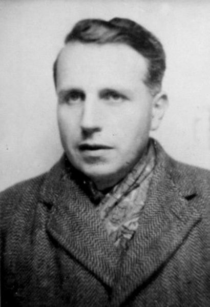 File:Georges Bataille 1943.jpg