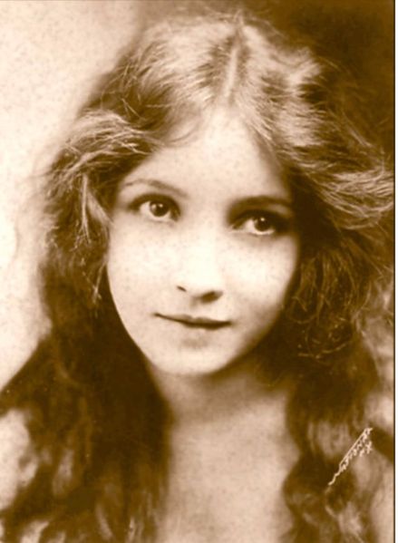 File:Bessie-love-07.jpg