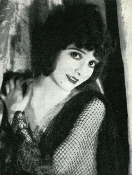 File:Madge Bellamy - May 1922 Tatler.jpg