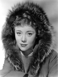 Glynis-johns-1.jpg