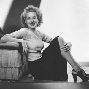 Evelyn-Keyes-002.Jpg