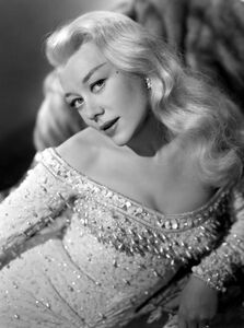 Glynis-johns-2.jpg