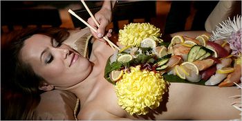 Nyotaimori.jpg