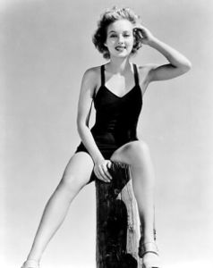 Evelyn-Keyes-007.Jpg